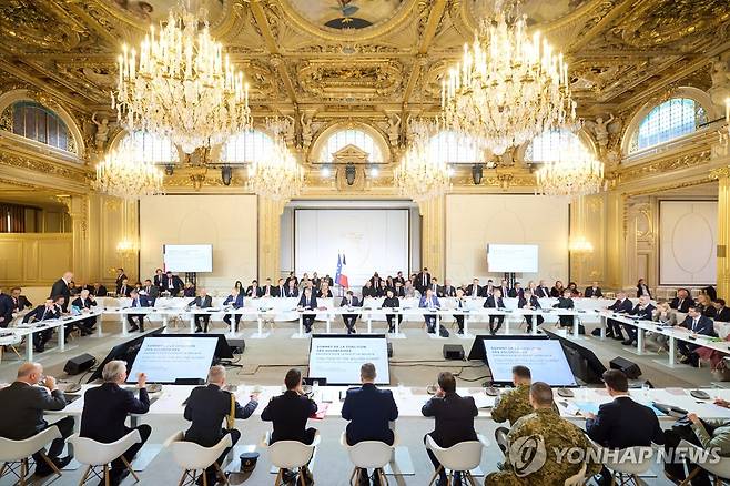 파리에서 열린 우크라 EU동맹국 '의지의연합' 회의 [UPI 연합뉴스 자료사진. 재배포 및 DB 금지]
