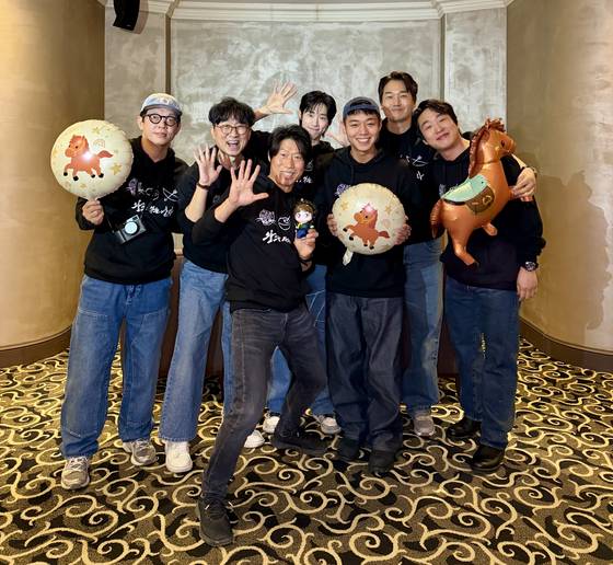 영화 '왕과 사는 남자' 출연진. 쇼박스 제공.