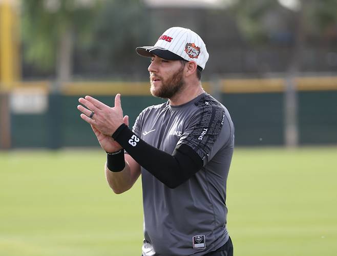 LG 오스틴이 2026 미국 애리조나 스프링캠프에서 훈련하고 있다. 사진=구단 제공