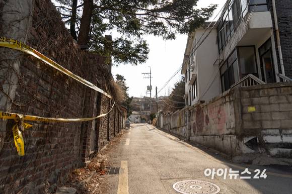 소설 '토지','김약국의 딸들' 등을 쓴 박경리 작가가 거주했던 정릉가옥터 인근 골목. [사진=김민지 기자]