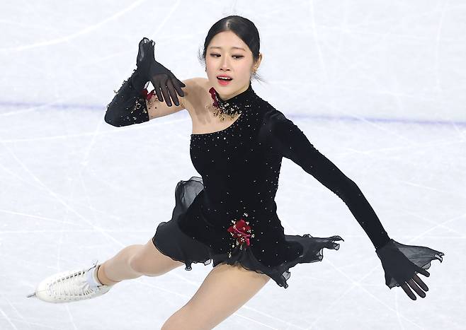 지난 20일 이탈리아 밀라노 아이스스케이팅 아레나에서 열린 2026 밀라노-코르티나 동계올림픽 여자 싱글 프리 스케이팅에 출전한 이해인이 연기를 펼치고 있다. [연합]