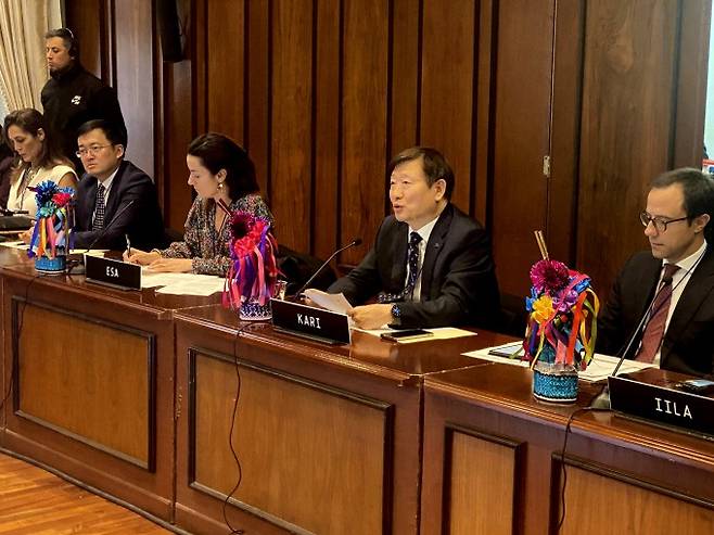 20일(현지시간) 멕시코 케레타로에서 열린 라틴아메리카·카리브 우주기구(ALCE) 제1차 대면 총회에서 이상철 한국항공우주연구원 원장이 발언하고 있다. 항우연 제공