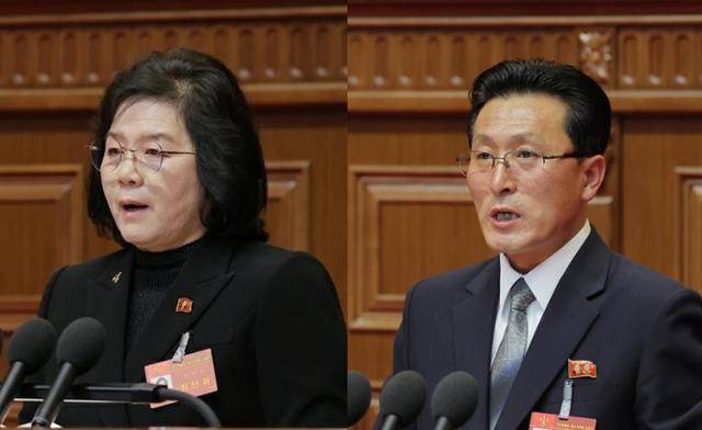 북한 조선중앙통신은 조선노동당 제9차 대회 3일회의가 2월 21일에 진행됐다고 22일 보도했다. 사진은 평양시당 조직대표인 최선희(왼쪽) 외무상, 함경남도당 조직대표인 장경국 신포시당위원회 책임비서가 토론하고 있는 모습. 평양=조선중앙통신 연합뉴스