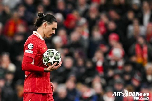 ‘팀토크’는 “프리미어리그의 여러 구단이 누네스의 상황을 지켜보고 있다. 그리고 올 여름 프리미어리그로 복귀할 가능성이 열려 있음을 확인했다. 또 여러 소식통은 누네스가 사우디를 떠나기 위해 연봉 삭감 등 개인 희생을 감수할 의지가 있다는 점을 분명히 했다”고 밝혔다. 사진=AFPBBNews=News1