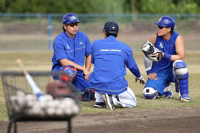 ▲ 강민호(왼쪽)와 박세혁(오른쪽) ⓒ삼성 라이온즈