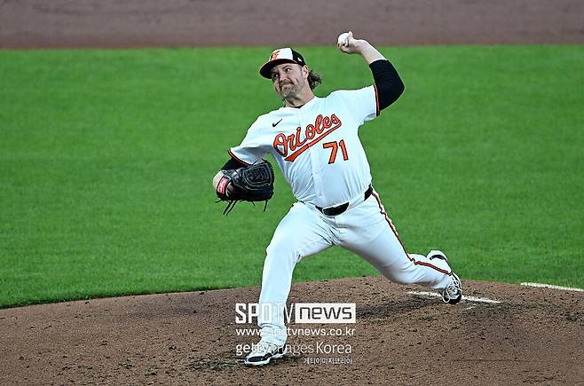 ▲ 올 시즌을 앞두고 2026년 연봉 250만 달러, 2027년 팀 옵션 350만 달러에 계약한 엔스는 볼티모어 좌완 불펜진 경쟁에 돌입했다.