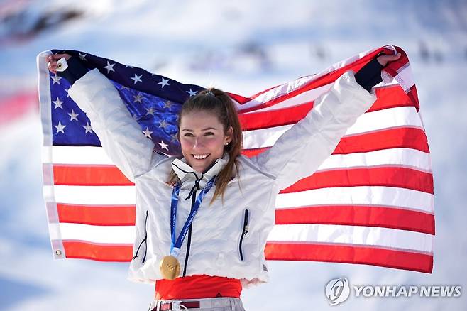 알파인 스키 여자 활강에서 우승하며 재기에 성공한 미케일라 시프린 [AP=연합뉴스]