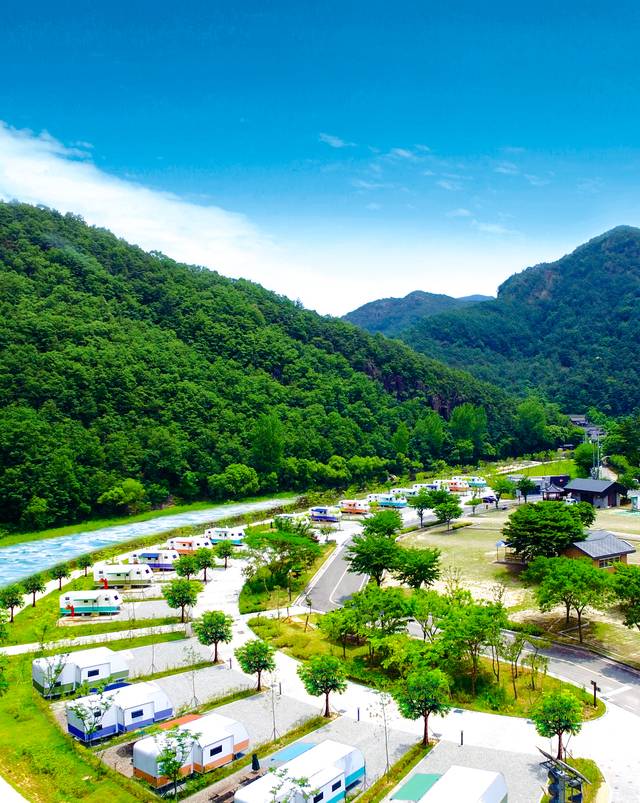 의성군이 올해부터 체류형 관광객에게 추가 인센티브를 지급할 계획이다. 사진은 의성 빙계계곡 전경. 의성군 제공.