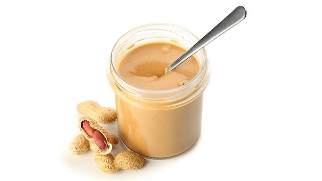 땅콩버터는 불포화지방·단백질·식이섬유가 있어 적당히 먹으면 포만감에 도움이 된다|출처: 게티이미지뱅크