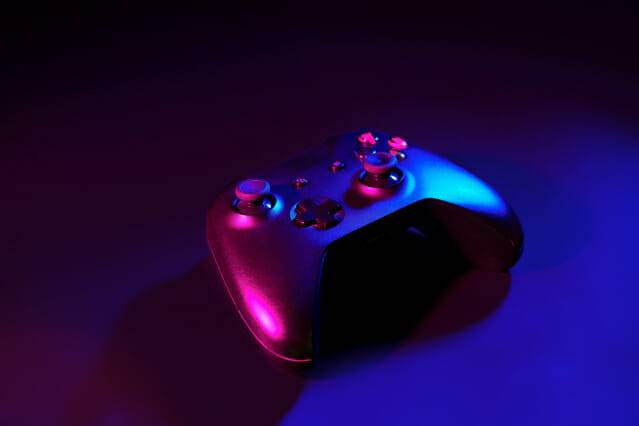 외부 개발사의 자금난과 경영 악화로 신작 서비스가 중단거나 갈등이 빚어지면서 국내 게임사의 퍼블리싱 다변화 전략에 잇따라 경고등이 켜졌다. (사진=클립아트코리아)