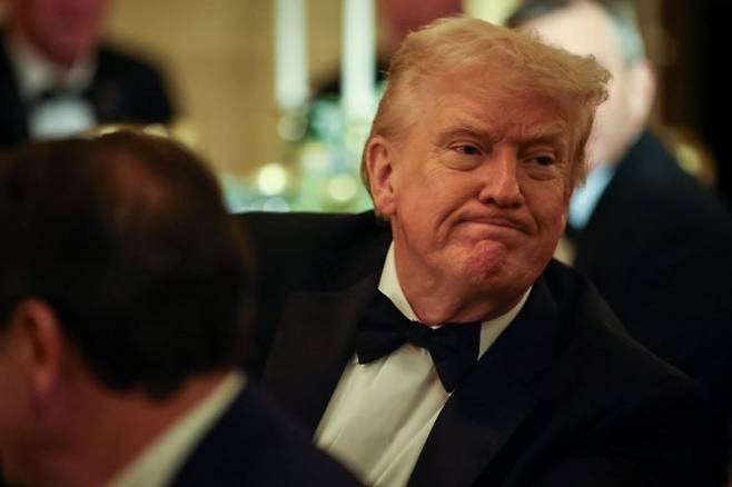 도널드 트럼프 미국 대통령이 지난 21일(현지시간) 백악관에서 기자회견을 진행하고 있다. 연합뉴스