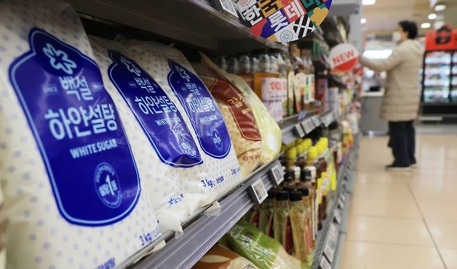 서울시내 한 대형마트에 설탕이 진열되어 있다. 사진=연합뉴스
