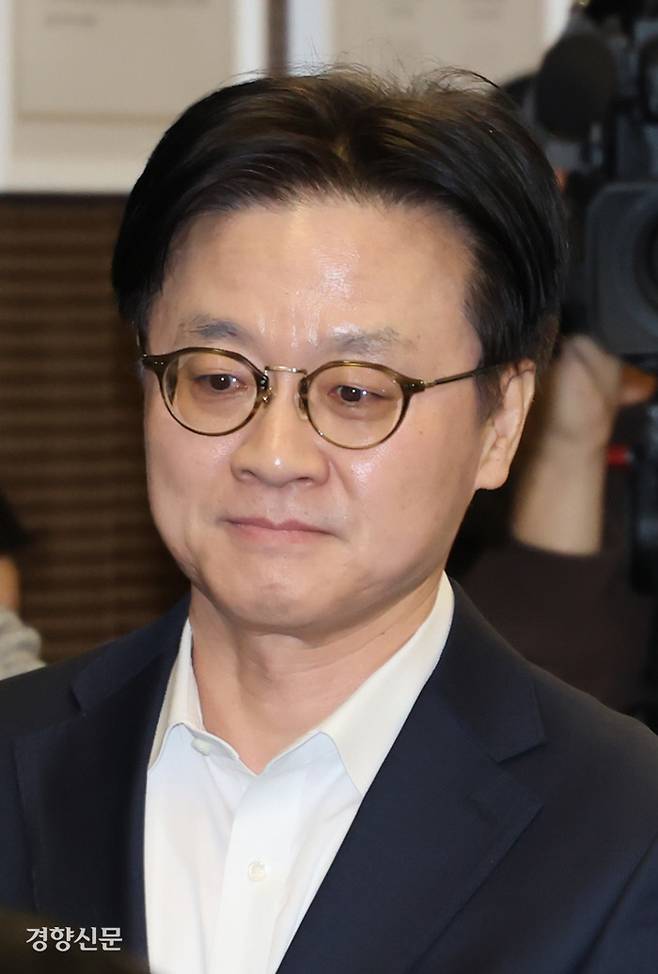 김정관 산업통산부 장관이 23일 서울 중구 기술센터에서 열린 미국 연방대법원의 상호관세 위법 판결 관련 긴급 대책회의에 참석하고 있다. 성동훈 기자