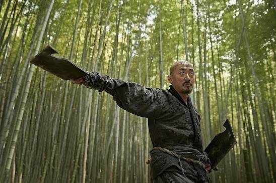 영화 '군도: 민란의 시대' 스틸컷 속 배우 하정우. /사진=㈜쇼박스