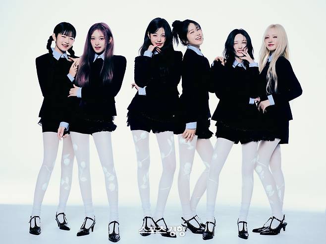 새 앨범으로 돌아온 그룹 아이브. 스타쉽엔터테인먼트 제공