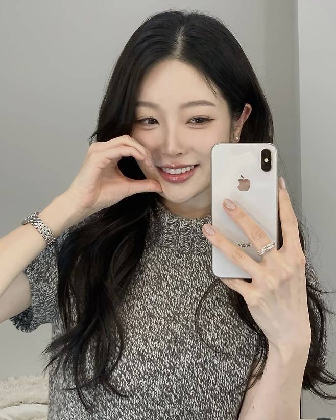 인스타그램 @hyunniry