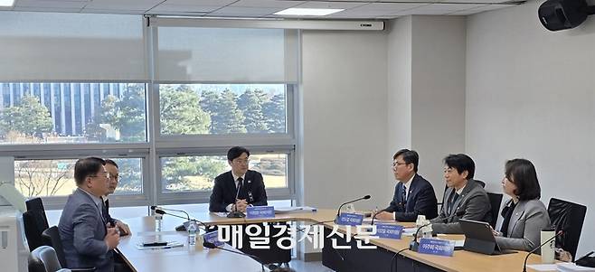 지난달 28일 열린 더불어민주당 디지털자산TF 회의 모습. [사진=안갑성 기자]