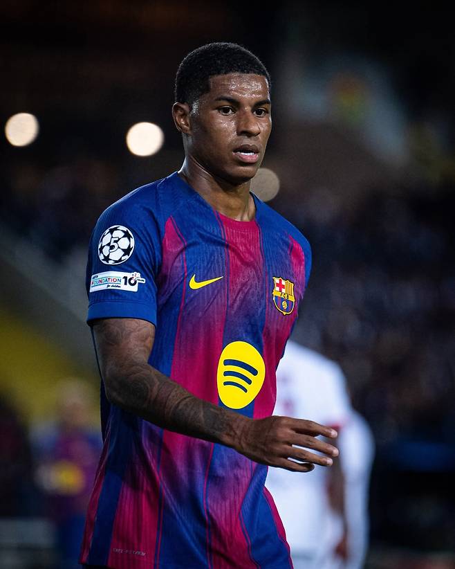 FC바르셀로나가 마커스 래시포드의 완전 영입을 놓고 마지막 고민을 하고 있다. 준수한 공격력에 미치지 못한 수비력에 아직 의문을 품고 있다. 사진출처｜FC바르셀로나 페이스북