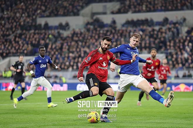 ▲ 캐릭 감독 체제의 순항이 계속되는 가운데 최전방 공격수 세슈코까지 살아나면서 맨유의 공격에 힘이 붙었다. 맨유는 오는 3월 1일 크리스탈 팰리스를 홈으로 불러들여 무패 행진 연장에 도전할 예정이다.