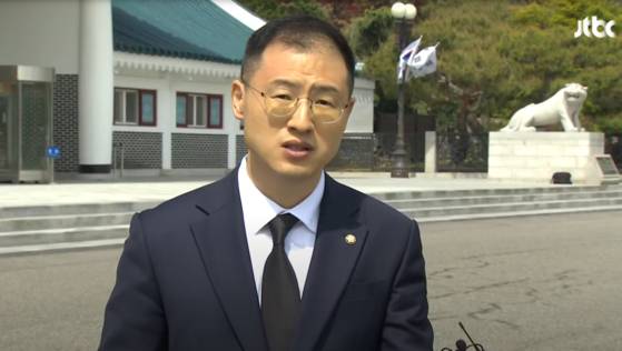 〈김상욱 더불어민주당 의원/ 출처 = JTBC 유튜브〉