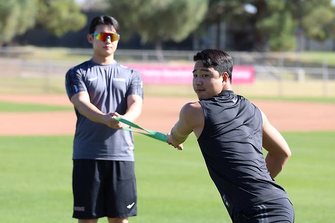 LG 정우영이 미국 애리조나 스프링캠프에서 훈련에 임하고 있다. 사진 | LG 트윈스