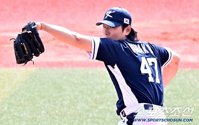 타자와 승부하는 순간에는 돌변하는 대표팀 선발 곽빈은 이날 최고 구속 155km 강속구를 던졌다. 오키나와(일본)=박재만 기자 pjm@sportschosun.com