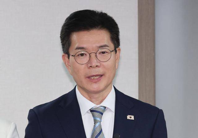 정원오 서울 성동구청장이 23일 서울 영등포구 더불어민주당 당사에서 열린 중앙당공천관리위원회 2차 회의 및 광역단체장 후보자 면접에 참석해 발언하고 있다. 뉴시스