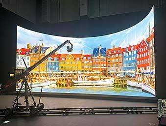 아시아 대학 최대 규모의 AI미디어랩 ‘Team Studios Sejong’ 버츄얼 프로덕션 스튜디오.