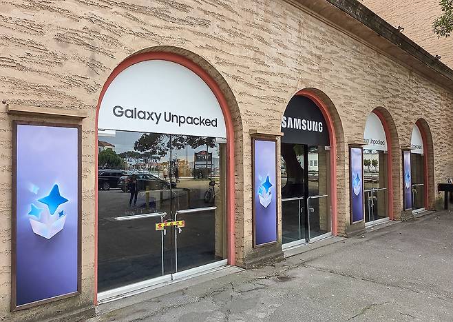 24일(현지시간) 언팩 준비로 한창인 미국 샌프란시스코 ‘팰리스 오브 파인 아트’ 전경. [삼성전자 제공]