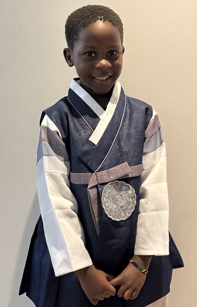 한복 입은 막내아들 [차바 여사 제공]