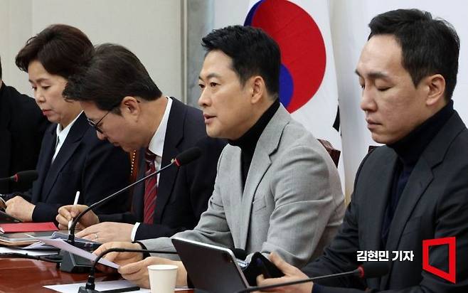 장동혁 국민의힘 대표가 26일 국회에서 열린 최고위원회의에서 발언하고 있다. 2026.2.26 김현민 기자