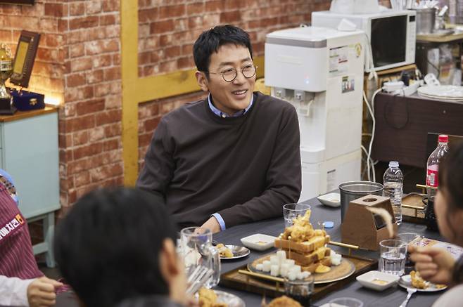 ‘자매치킨’ 하정우→정수정, 건물주 총출동 (제공: 쿠팡플레이)