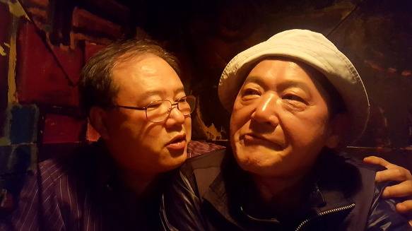 음악카페 ‘딴뜨라’에서 광진이(오른쪽)와 함께했던 시간이 잊지 못할 추억으로 남았다.
