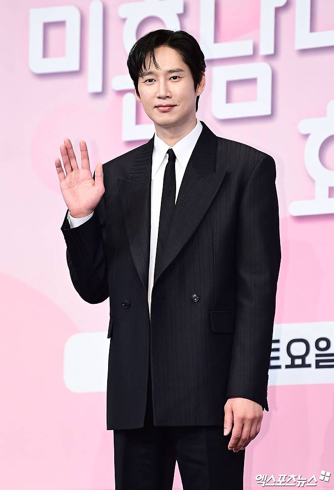 박성훈