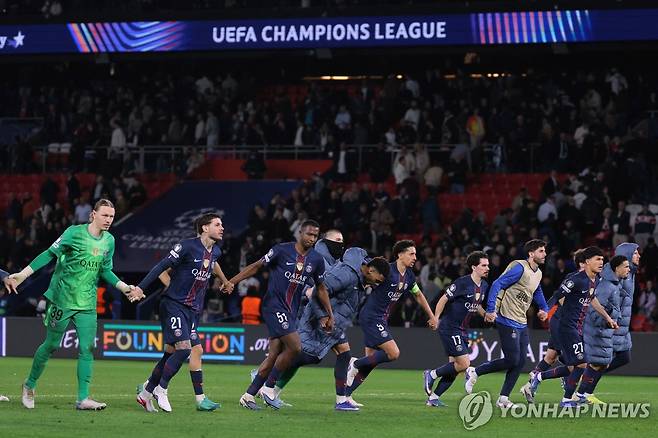 UCL 16강에 진출한 PSG [AFP=연합뉴스]
