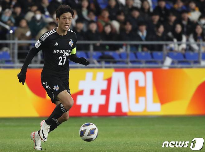 울산HD에서 활약하던 시절의 이청용. 2023.12.12 ⓒ 뉴스1 조민주 기자