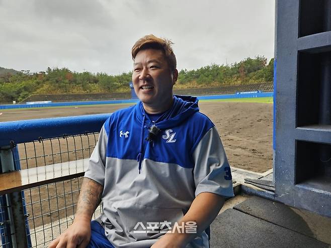 삼성 최형우가 17일 일본 오키나와 온나손 아카마 구장에서 인터뷰에 응했다. 오키나와 | 김동영 기자 raining99@sportsseoul.com