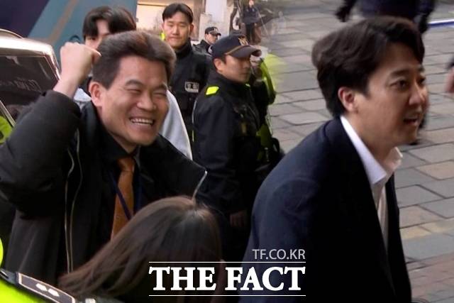 이준석 개혁신당 대표와 한국사 강사 출신 유튜버 전한길(본명 전유관)이 27일 부정선거를 주제로 유튜브 채널 '펜앤마이크TV'를 통해 생중계 무제한 토론을 하고 있다. /종로구=김기범·김민지 기자