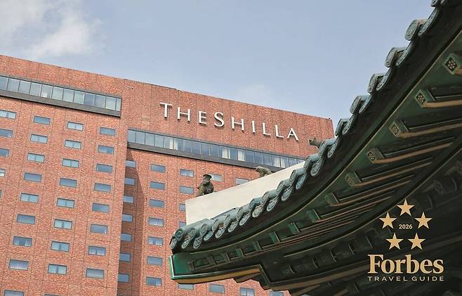 8년 연속 5성 등급을 유지하며 K럭셔리 호텔의 위상을 높인 서울신라호텔. 올해는 전 세계 우수 서비스 호텔 51곳에 부여되는 ‘포브스 써밋’에도 초청받았다. /서울신라호텔 제공