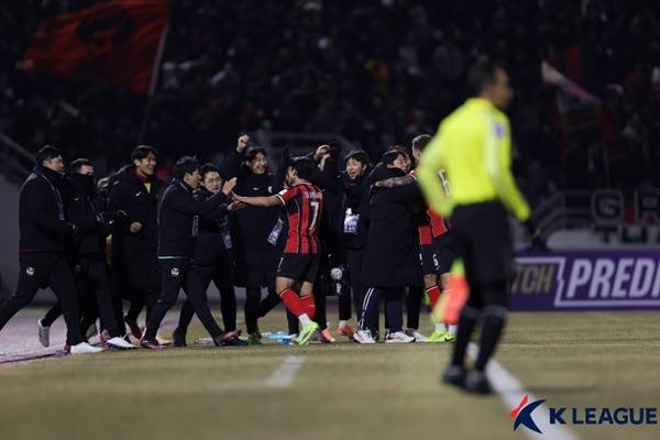 서울 선수단 / 사진=한국프로축구연맹 제공