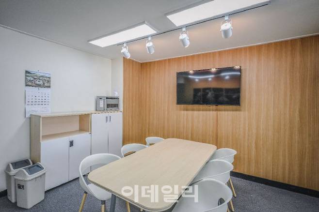 공간력을 통해 개선된 11사단 시범부대의 생활관 침실 외부 공간 모습 (사진=육군)