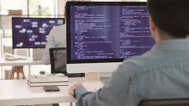 2026년 2월 발표된 중국 난카이대, 칭화대 공동연구팀 논문에 따르면 AI로 인해 존재치 않는 논문이 인용되는 ‘유령 인용’ 현상이 1년 새 80.9% 급증했다. doi: abs/2602.06718