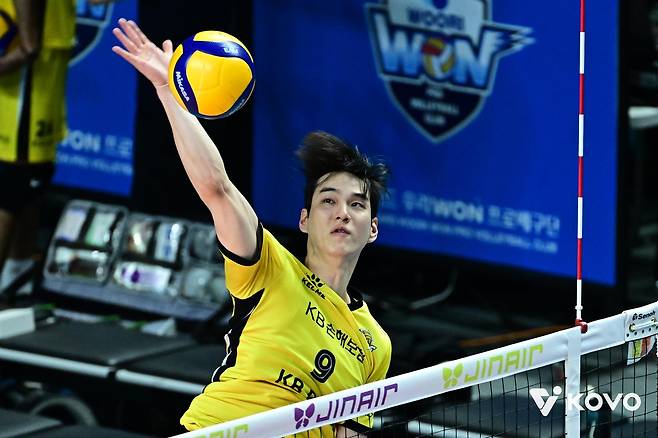 공격하는 KB손해보험의 임성진 [한국배구연맹 제공. 재판매 및 DB 금지]