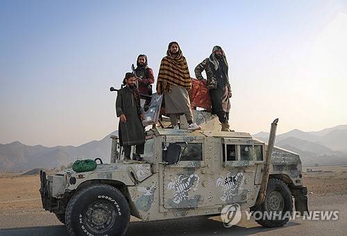 아프간 낭가르하르주 탈레반 병사들 [로이터 연합뉴스. 재판매 및 DB 금지]