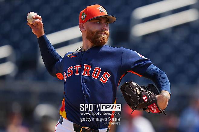 ▲ 시범경기 두 차례 등판을 모두 깔끔하게 끝내며 휴스턴 선발 로테이션 진입을 향해 달려가고 있는 마이크 버로우스