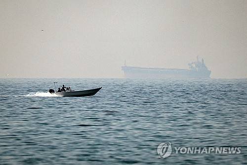 25일 호르무즈 해협의 모습 [AFP 연합뉴스 자료사진. 재판매 및 DB 금지]
