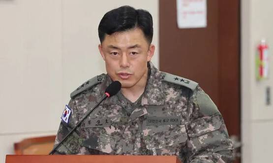 문상호 전 국군정보사령관(육군 소장)이 지난해 12월10일 국회 국방위원회 전체회의에서 불법 비상계엄 당시 선거관리위원회 병력 파견 경위에 대한 질의에 답하고 있다. 연합뉴스