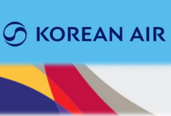 대한항공·아시아나항공 통합을 상징하는 로고 합성 이미지.