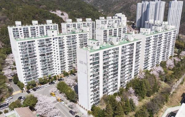 부산 재건축 사업지인 우동1구역 삼호가든 모습. 국제신문DB
