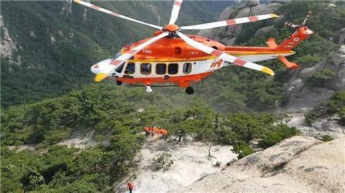 인명 구조하는 소방헬기 [소방청 제공]
